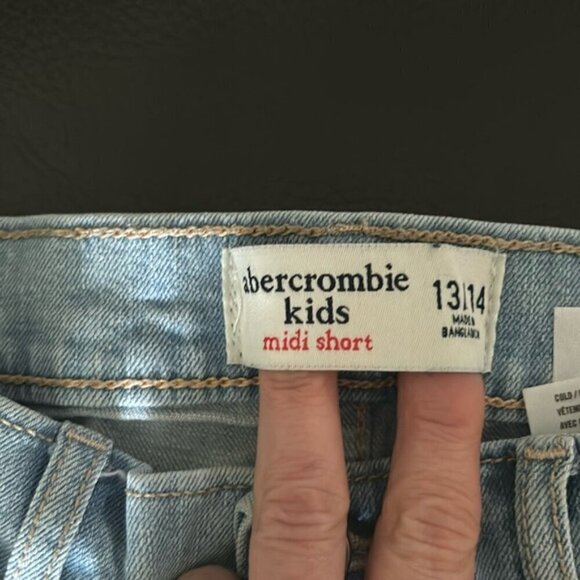 Abercrombie kids Denim Midi Short with Raw Hem and Rainbow Stripe Sz 13/14 - Picture 4 of 6